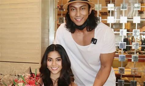 rendon labador wife|Meet the Beautiful Girlfriend of Rendon Labador.